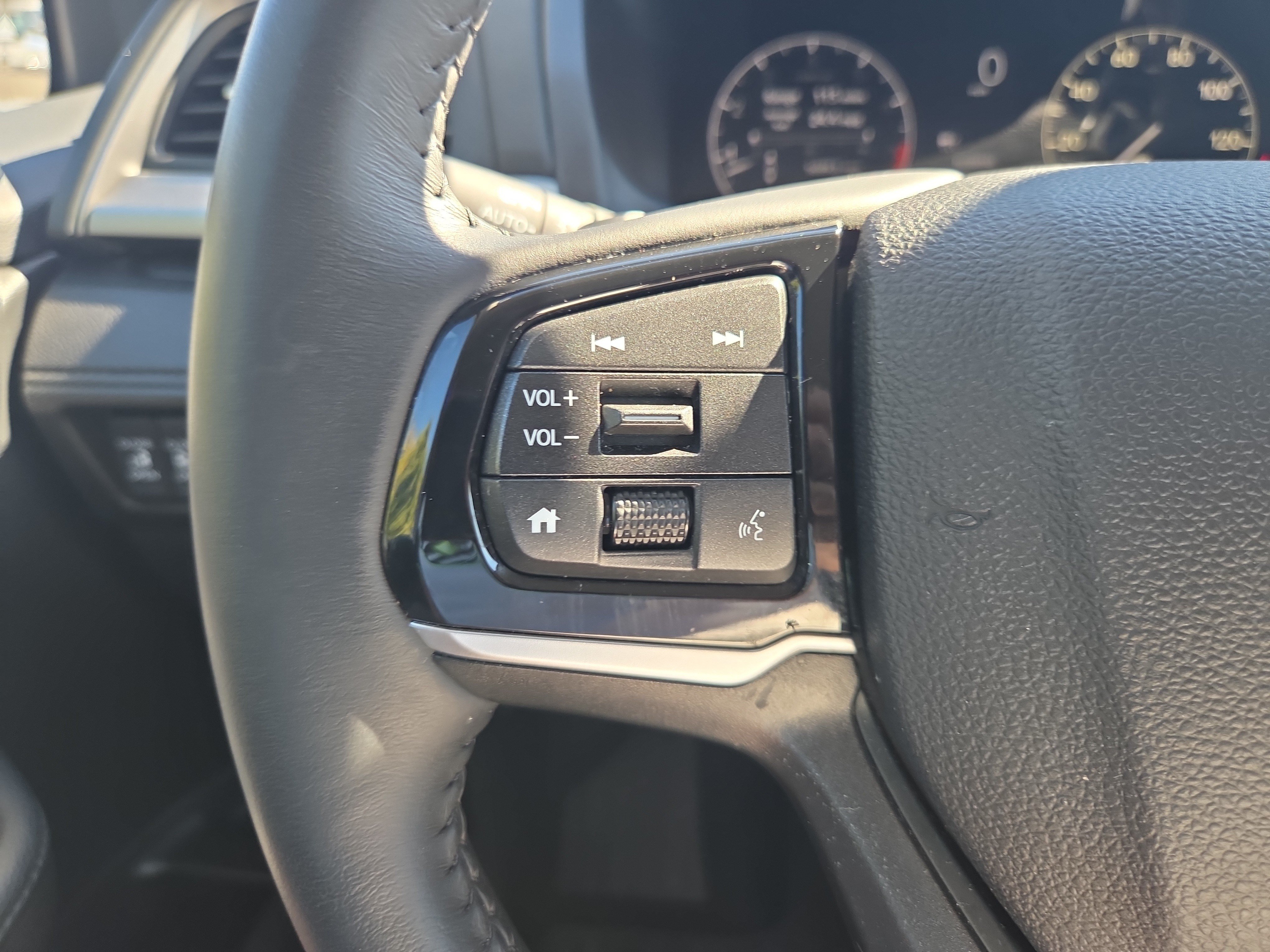 Used 2026 Honda Odyssey EX-L image 12