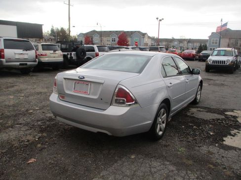 Used 2006 Ford Fusion SE FWD image 5