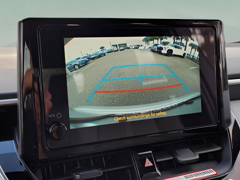 Certified 2025 Toyota Corolla SE image 18