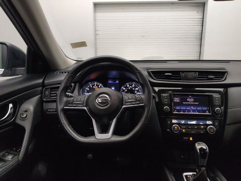 Used 2020 Nissan Rogue SV AWD/4WD image 22