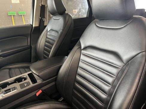 Used 2022 Ford Edge SEL w/ Convenience Package AWD/4WD image 12