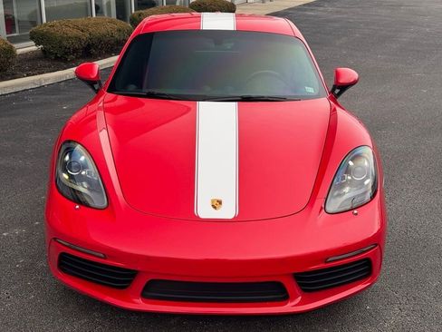 Used 2021 Porsche 718 Cayman image 11