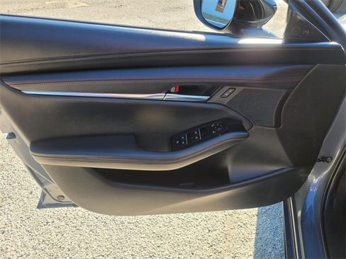 Used 2024 MAZDA MAZDA3 s image 18