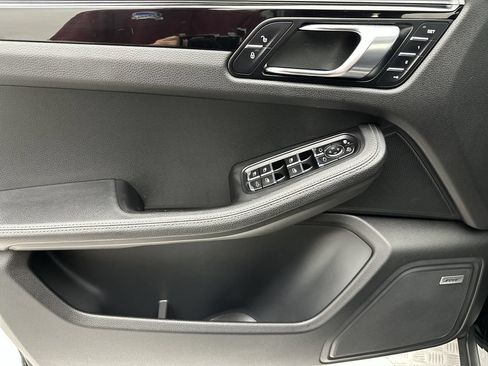 Used 2018 Porsche Macan S AWD/4WD image 13