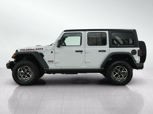 Used 2026 Jeep Wrangler Unlimited Rubicon AWD/4WD image 2