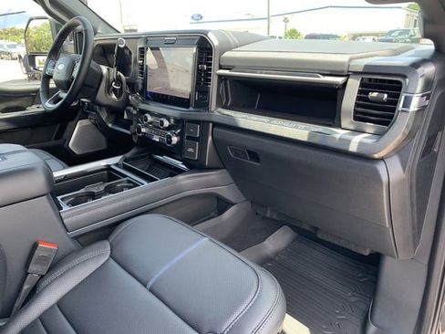 New 2025 Ford F350 Platinum w/ FX4 Off-Road Package AWD/4WD image 13