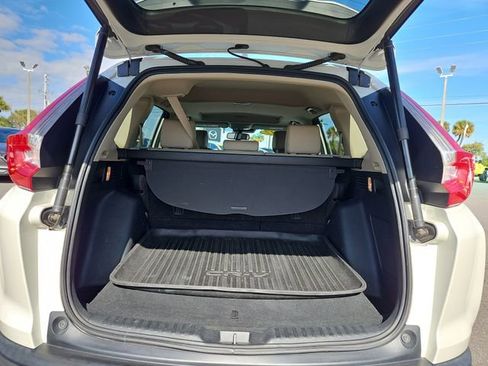 Used 2017 Honda CR-V Touring image 7