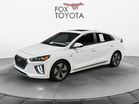 Used 2020 Hyundai Ioniq SEL image 1