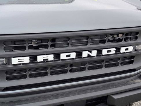 New 2025 Ford Bronco Base image 14
