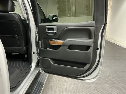 Used 2017 Chevrolet Silverado 1500 LTZ w/ LTZ Plus Package AWD/4WD image 28