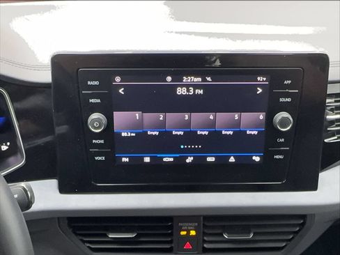 Used 2025 Volkswagen Jetta SE FWD image 44