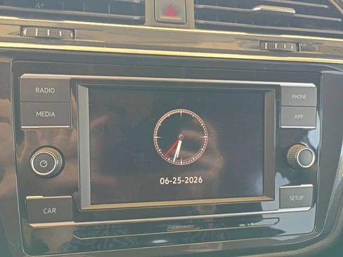 Used 2019 Volkswagen Tiguan S w/ Driver Assistance Package FWD image 17