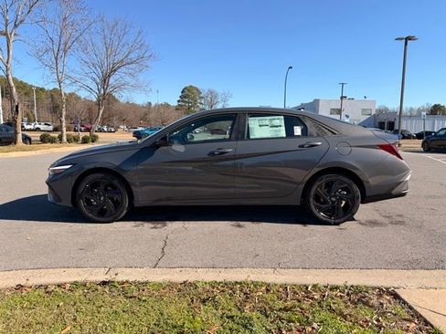 New 2026 Hyundai Elantra Sport FWD image 4