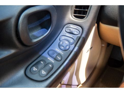 Used 2000 Chevrolet Corvette Coupe w/ Memory Pkg RWD image 19