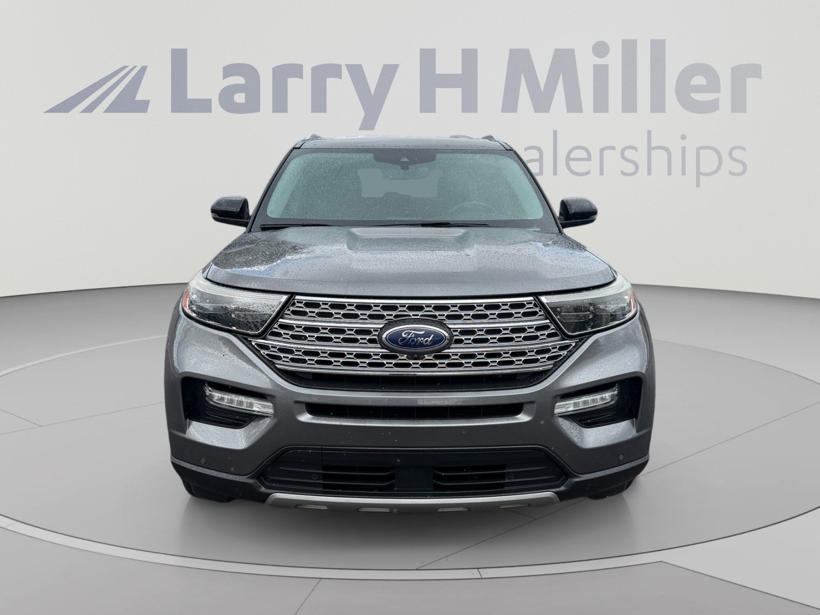 Used 2021 Ford Explorer Limited w/ Equipment Group 301A AWD/4WD image 8
