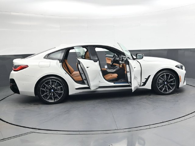 New 2026 BMW i4 xDrive40i w/ M Sport Package AWD/4WD image 38
