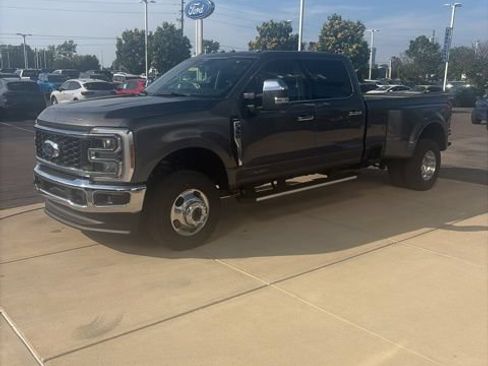 Used 2026 Ford F350 Lariat w/ Chrome Package AWD/4WD image 3