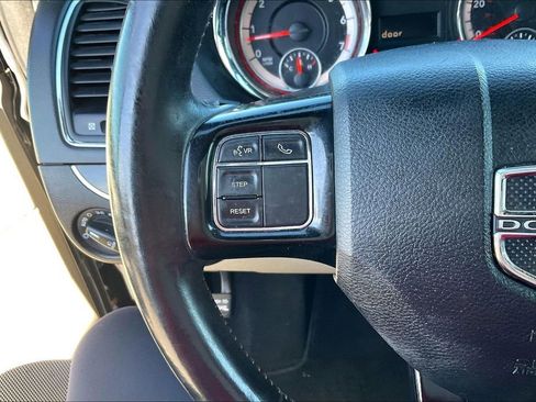 Used 2017 Dodge Grand Caravan SXT FWD image 17