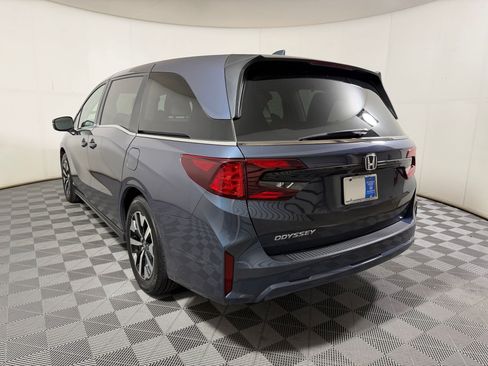 Certified 2025 Honda Odyssey EX-L image 2