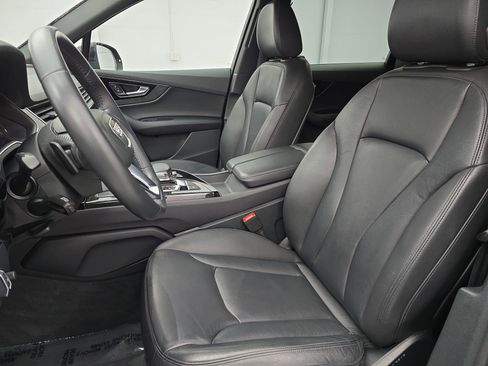 Used 2018 Audi Q7 3.0T Premium image 17