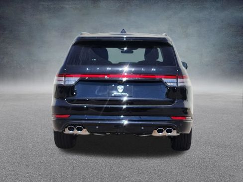 New 2026 Lincoln Aviator AWD w/ Jet Appearance Package image 6