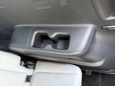 Used 2024 Hyundai Palisade SEL FWD image 30