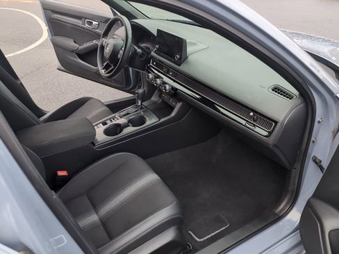 Used 2022 Honda Civic Sport image 14