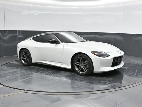 Used 2024 Nissan Z Sport w/ Floor Mat Package RWD image 6