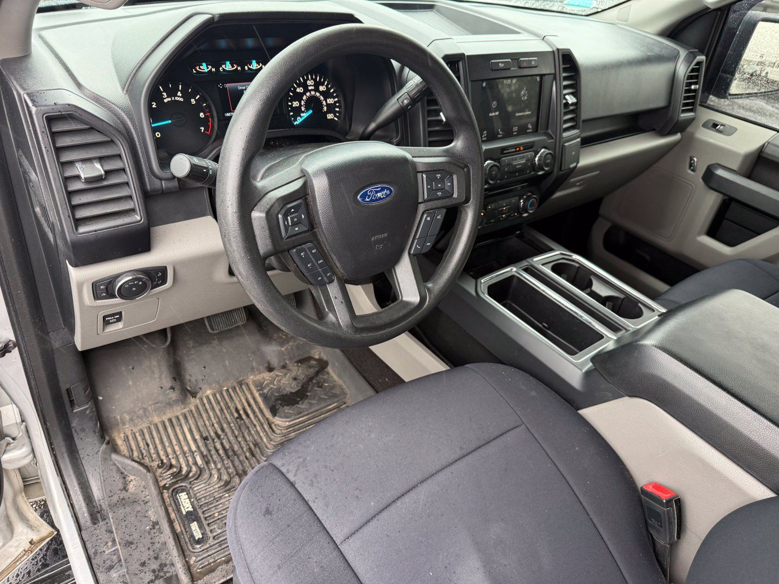 Used 2018 Ford F150 XL w/ Equipment Group 101A Mid AWD/4WD image 2