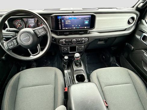 Used 2024 Jeep Gladiator Sport image 15