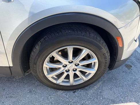 Used 2021 Cadillac XT4 Luxury FWD image 14