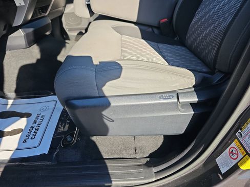 Used 2019 Toyota Tundra SR5 AWD/4WD image 24
