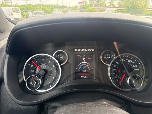 Used 2022 RAM 1500 Big Horn AWD/4WD image 12