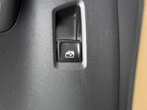 Used 2019 Volkswagen Jetta SEL FWD image 41