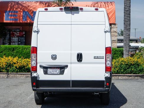 Used 2024 RAM ProMaster 2500 w/ Safety Group FWD image 7
