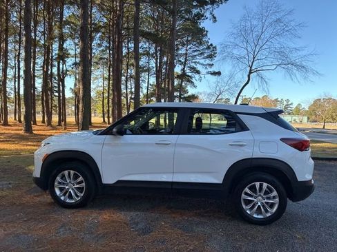 Used 2023 Chevrolet TrailBlazer LS image 6