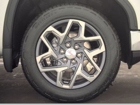 Used 2022 GMC Sierra 1500 SLT w/ SLT Premium Plus Package image 46