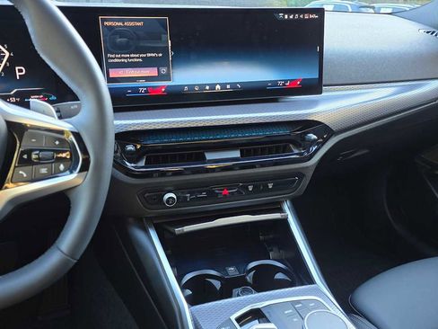 Used 2025 BMW 330i xDrive Sedan w/ M Sport Package image 34