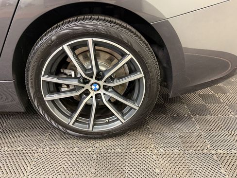 Used 2019 BMW 330i xDrive Sedan w/ Convenience Package AWD/4WD image 18