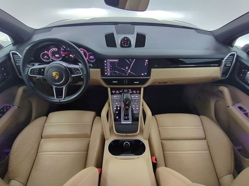 Certified 2023 Porsche Cayenne Platinum Edition AWD/4WD image 20