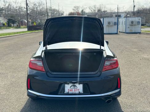 Used 2016 Honda Accord EX image 11