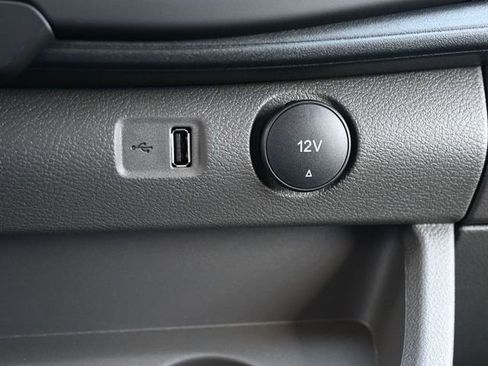 New 2025 Ford Transit 250 148 Medium Roof image 23