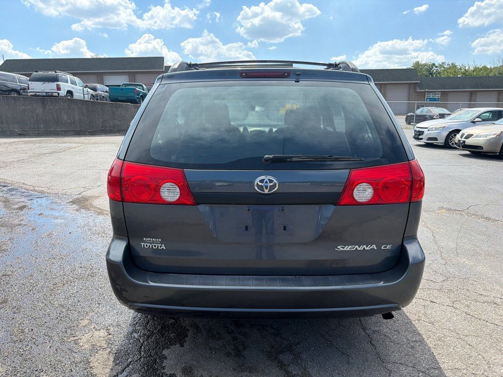 Used 2008 Toyota Sienna CE FWD image 7