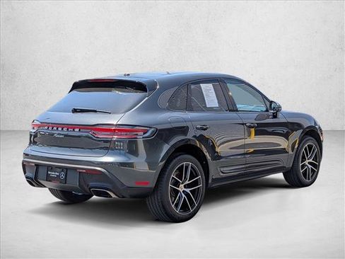 Used 2023 Porsche Macan AWD/4WD image 5