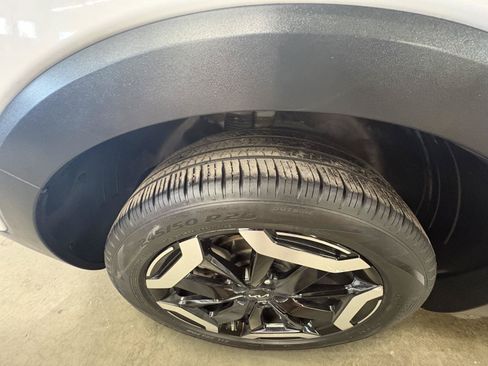 Used 2025 Kia Telluride S AWD/4WD image 13