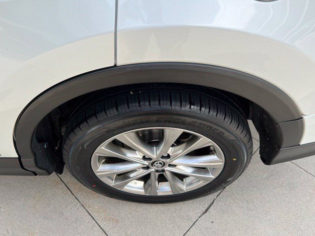 Used 2016 Toyota RAV4 Limited AWD/4WD image 11
