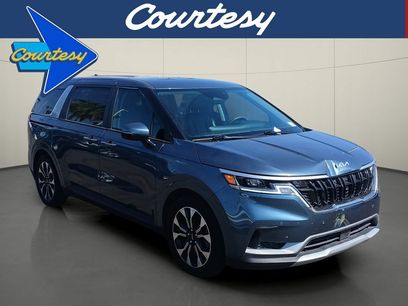 Used 2023 Kia Carnival EX