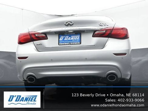 Used 2015 INFINITI Q70 L 3.7 w/ Deluxe Touring Package AWD/4WD image 11