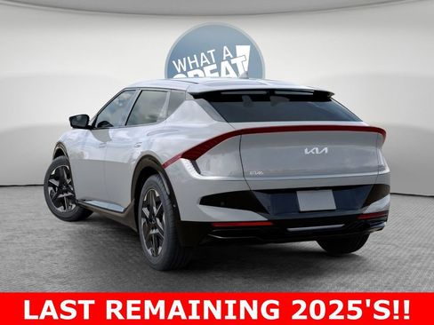 New 2025 Kia EV6 Wind AWD/4WD image 4