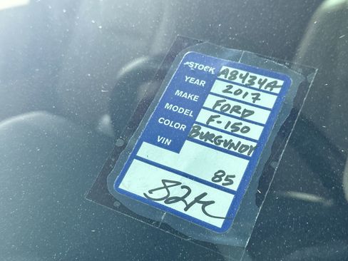 Used 2017 Ford F150 Lariat w/ Equipment Group 502A Luxury image 27